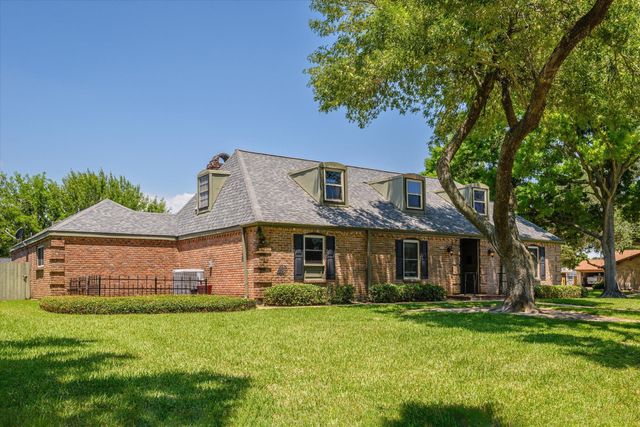 1517 19th Avenue N, Texas City, TX 77590