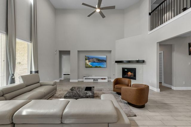 1569 Sunrise Gables Drive, Katy, TX 77493