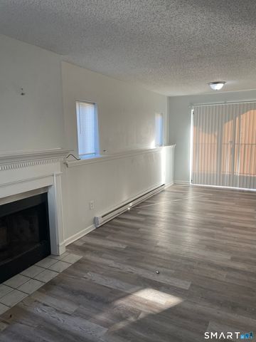 925 Oronoke Road 30A, Waterbury, CT 06708