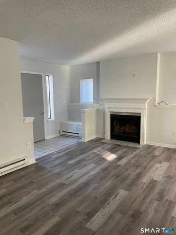 925 Oronoke Road 30A, Waterbury, CT 06708