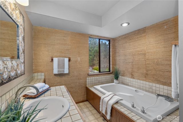 233 Clay Court SE, Olympia, WA 98513