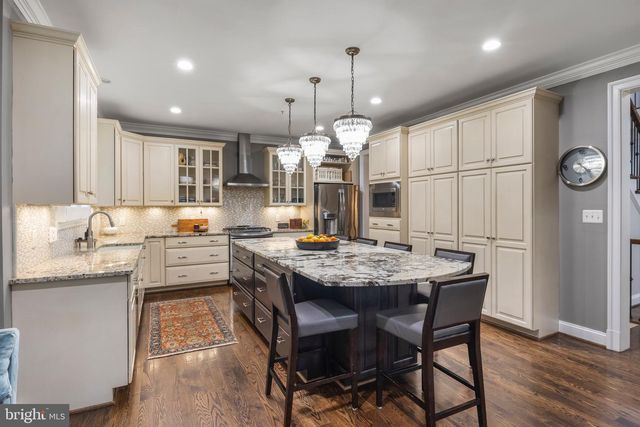 9210 BULLS RUN PKWY, Bethesda, MD 20817