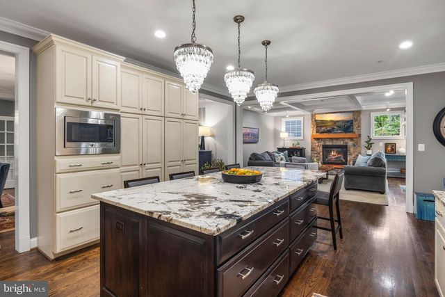 9210 BULLS RUN PKWY, Bethesda, MD 20817
