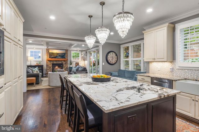 9210 BULLS RUN PKWY, Bethesda, MD 20817