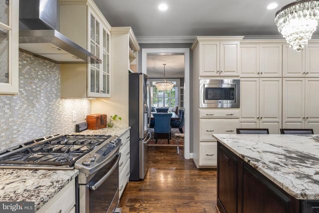 9210 BULLS RUN PKWY, Bethesda, MD 20817