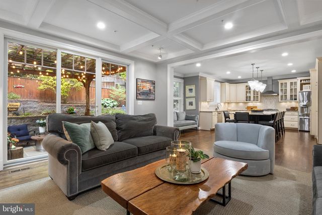 9210 BULLS RUN PKWY, Bethesda, MD 20817