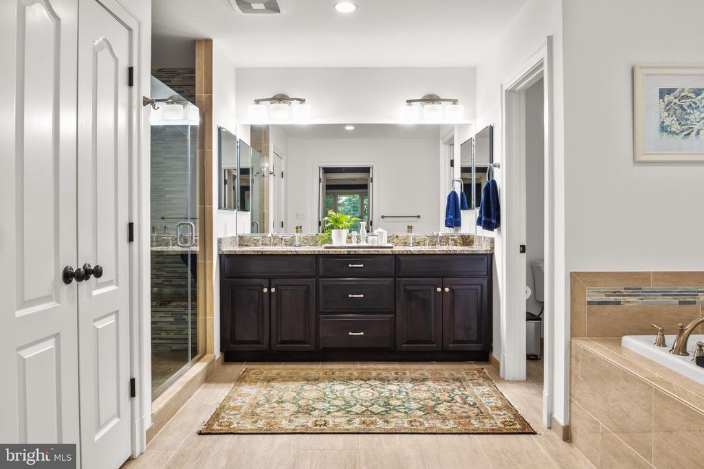 Image 33 of property listing at 9210 BULLS RUN PKWY, Bethesda, MD 20817