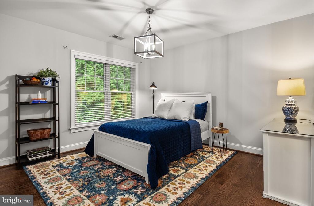 Image 36 of property listing at 9210 BULLS RUN PKWY, Bethesda, MD 20817