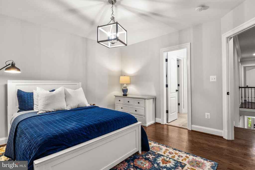 Image 37 of property listing at 9210 BULLS RUN PKWY, Bethesda, MD 20817
