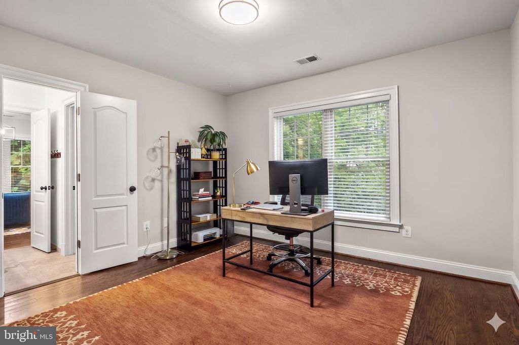 Image 39 of property listing at 9210 BULLS RUN PKWY, Bethesda, MD 20817