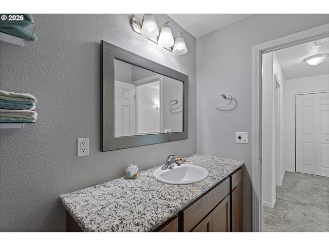 2280 Ne SURF Ave, Lincoln City, OR 97367