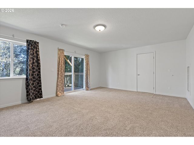 2280 Ne SURF Ave, Lincoln City, OR 97367