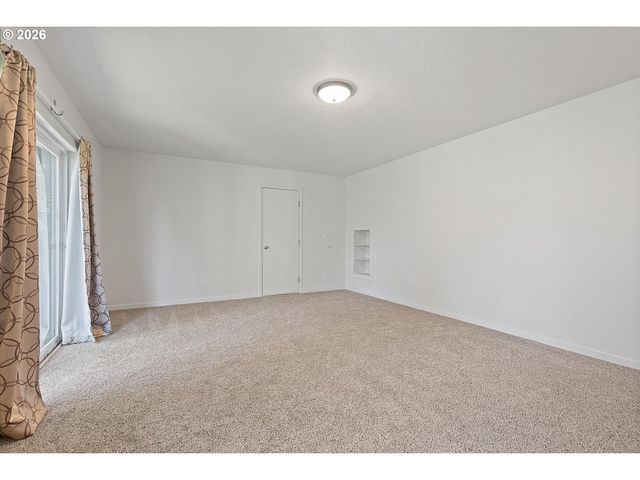 2280 Ne SURF Ave, Lincoln City, OR 97367