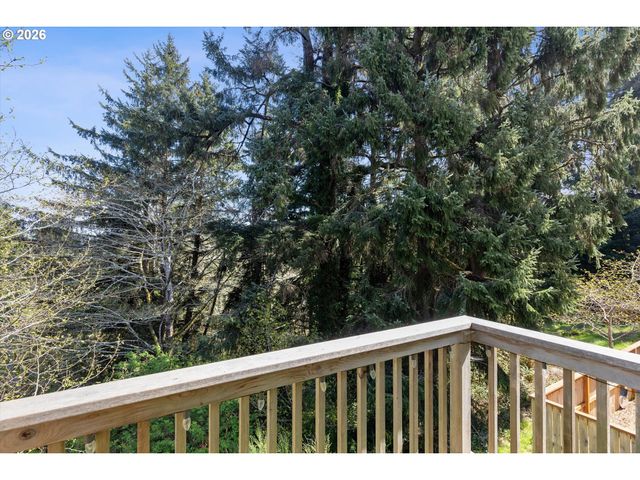 2280 Ne SURF Ave, Lincoln City, OR 97367