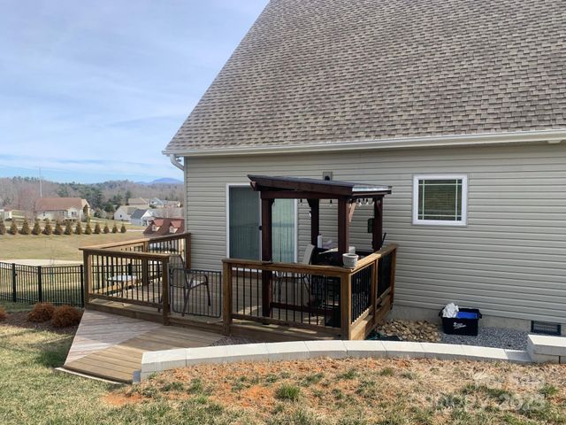 119 Tryon View Drive, Flat Rock, NC 28731