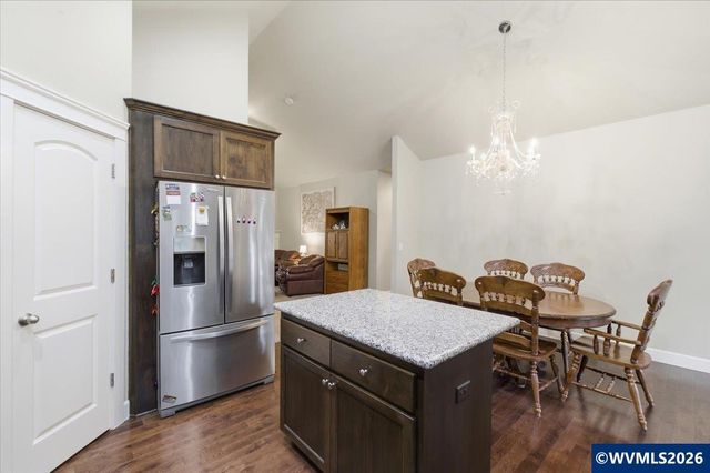 323 Lydia Ln, Lebanon, OR 97355