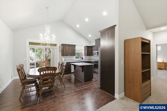 323 Lydia Ln, Lebanon, OR 97355