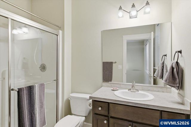 323 Lydia Ln, Lebanon, OR 97355