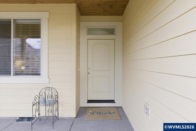 323 Lydia Ln, Lebanon, OR 97355