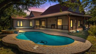 2471 Oak Run DR, Wimberley, TX 78676