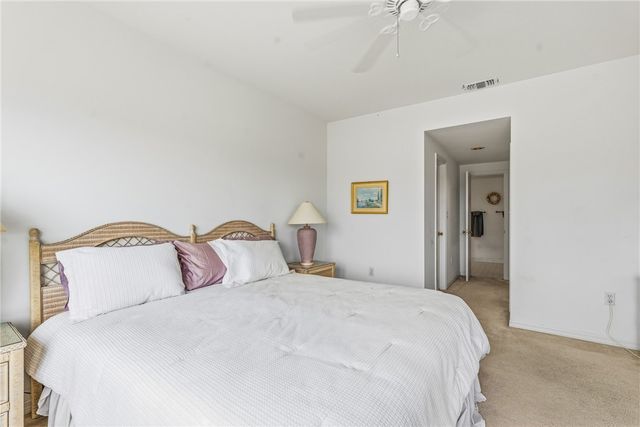 5020 Harmony Circle 304, Vero Beach, FL 32967