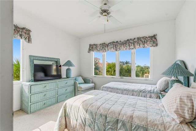 5020 Harmony Circle 304, Vero Beach, FL 32967