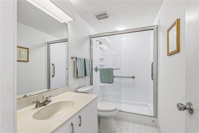 5020 Harmony Circle 304, Vero Beach, FL 32967