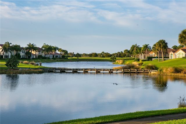 5020 Harmony Circle 304, Vero Beach, FL 32967