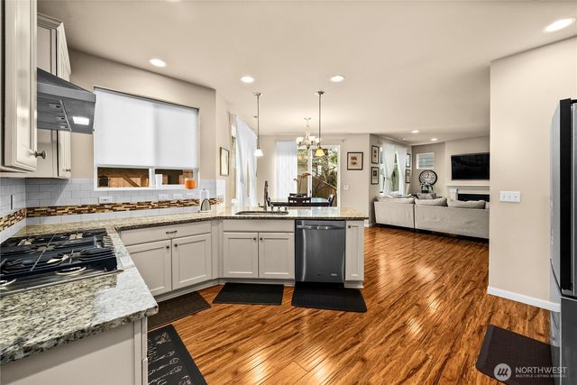 21702 103rd Place SE, Kent, WA 98031