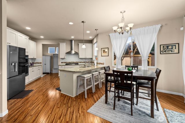 21702 103rd Place SE, Kent, WA 98031