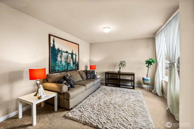 21702 103rd Place SE, Kent, WA 98031