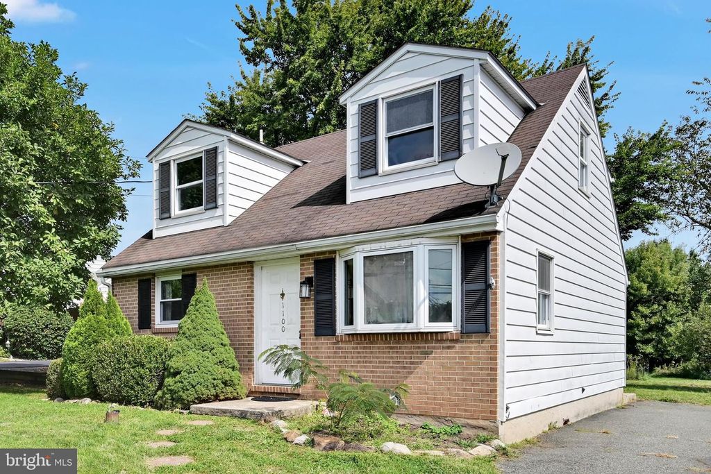 1100 MONTGOMERY AVE, BOYERTOWN, PA 19512 — exterior