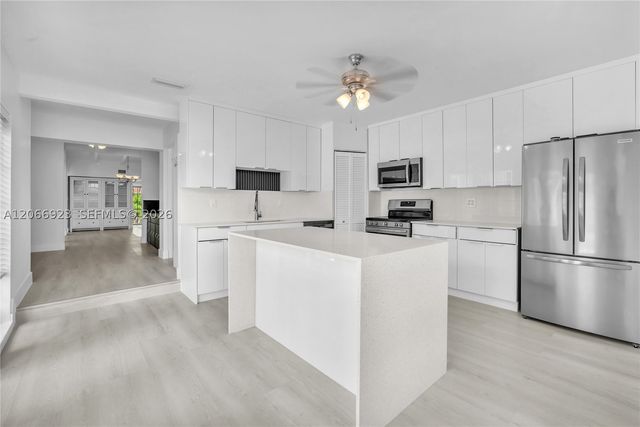 2555 Nassau Ln, Fort Lauderdale, FL 33312