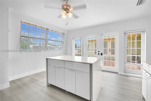 2555 Nassau Ln, Fort Lauderdale, FL 33312