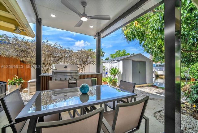 2555 Nassau Ln, Fort Lauderdale, FL 33312