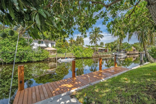2555 Nassau Ln, Fort Lauderdale, FL 33312