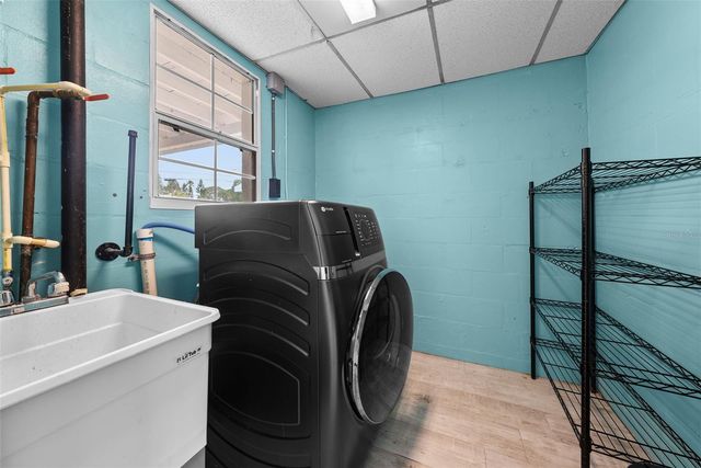 331 83RD AVENUE NE, St Petersburg, FL 33702