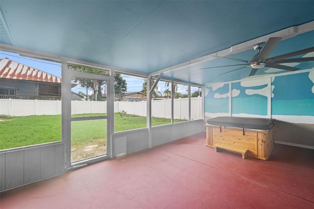 331 83RD AVENUE NE, St Petersburg, FL 33702