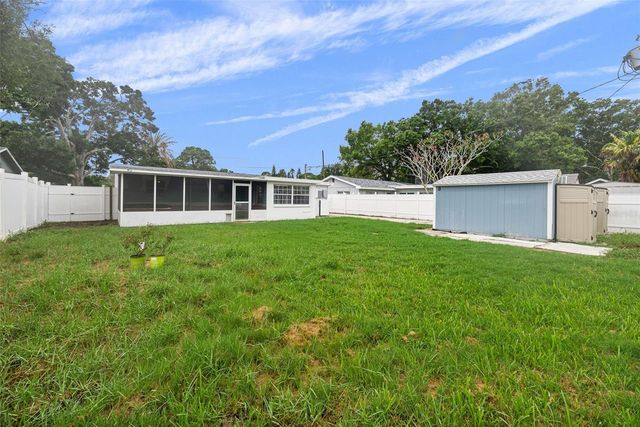 331 83RD AVENUE NE, St Petersburg, FL 33702