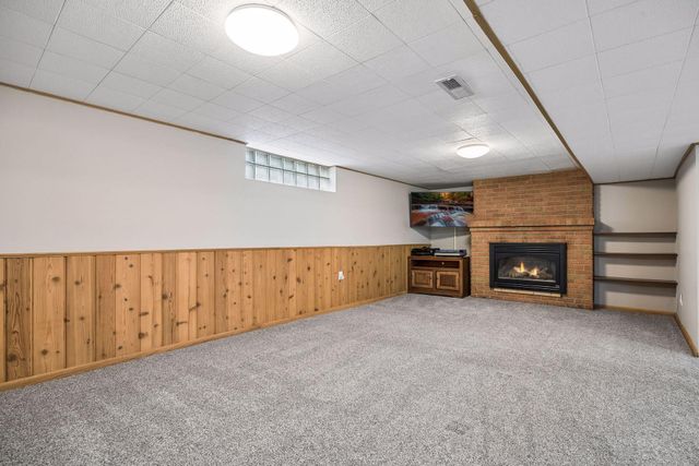 7837 Edgebrook Drive, Saint Louis Park, MN 55426