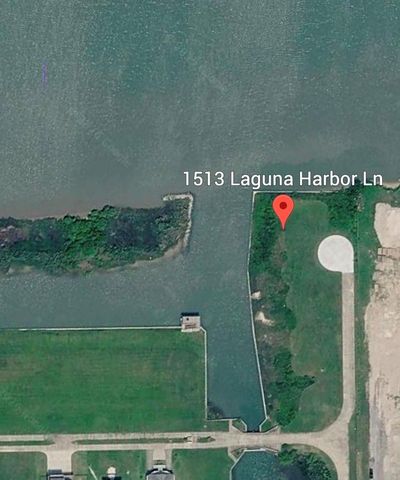 1513 Laguna Harbor Lane, Port Bolivar, TX 77650