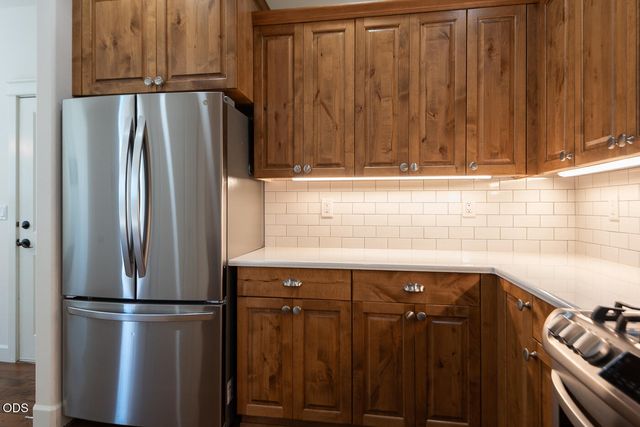 3711 NE Purcell Boulevard, Bend, OR 97701