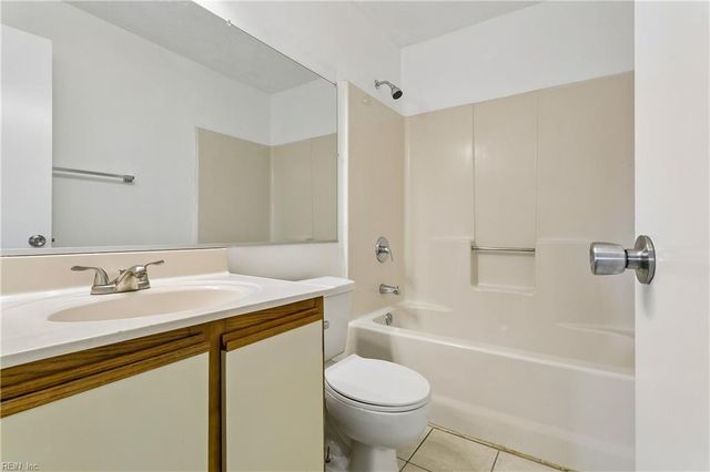 12622 Daybreak CIR, Newport News, VA 23602