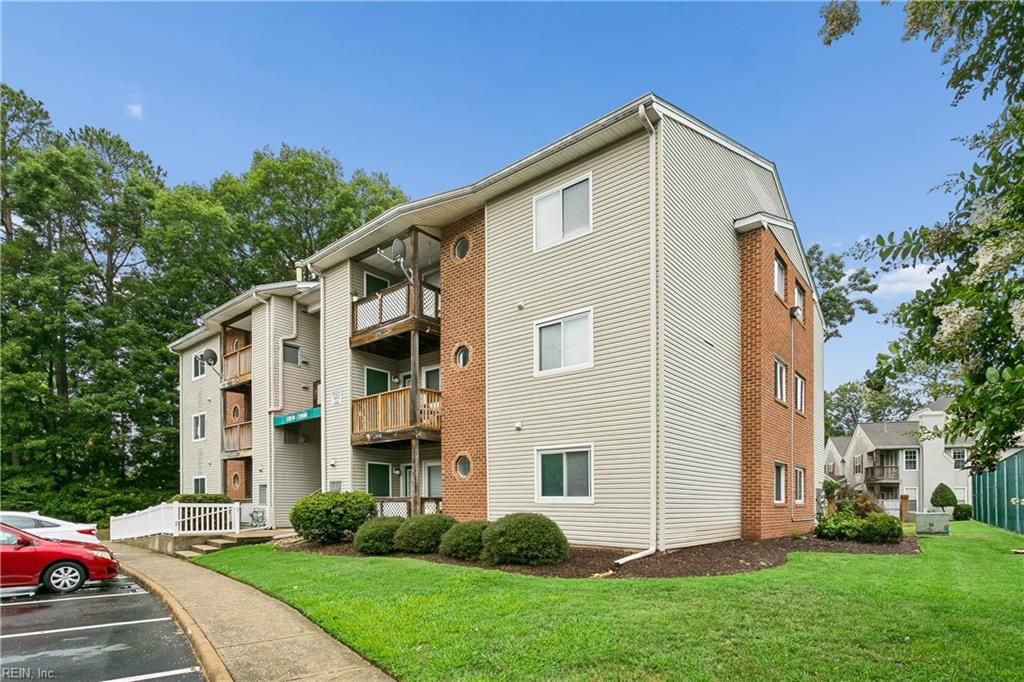 12622 Daybreak CIR, Newport News, VA 23602
