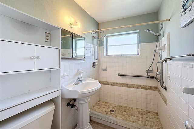 7903 HYDE PARK AVENUE, North Port, FL 34287
