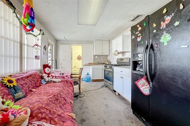 7903 HYDE PARK AVENUE, North Port, FL 34287