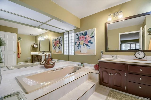 15896 E Saratoga Place, Aurora, CO 80015