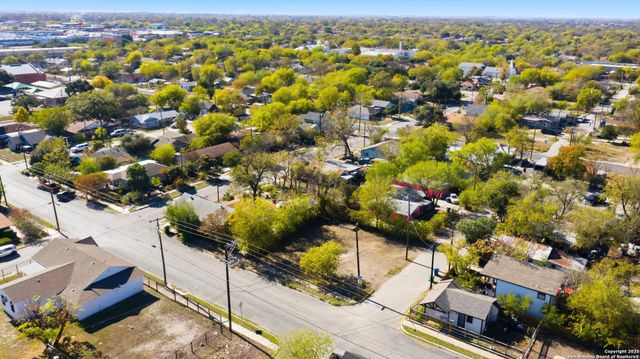 907 S Navidad st 1, San Antonio, TX 78207