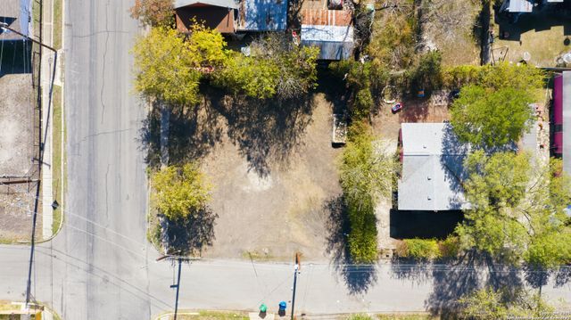 907 S Navidad st 1, San Antonio, TX 78207