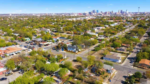 907 S Navidad st 1, San Antonio, TX 78207